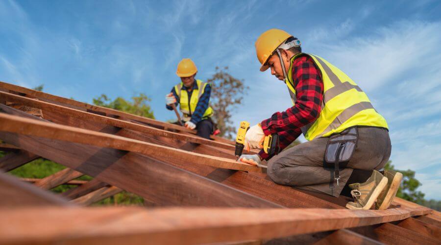 Professional Flat Roofing Installation services in Windsor Heights, IA